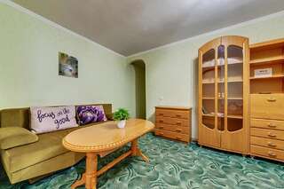 Апартаменты Apartment - Sobornyi Prospekt 97 Запорожье Апартаменты-8
